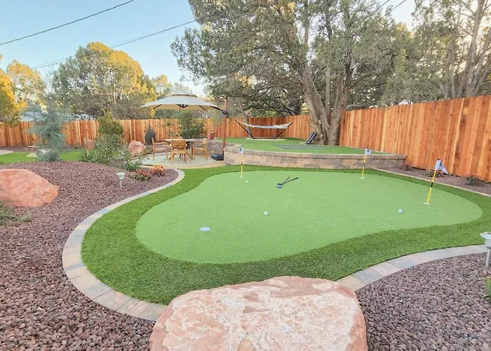 Oasis Luxe With Views Hot Tub And Holiday home