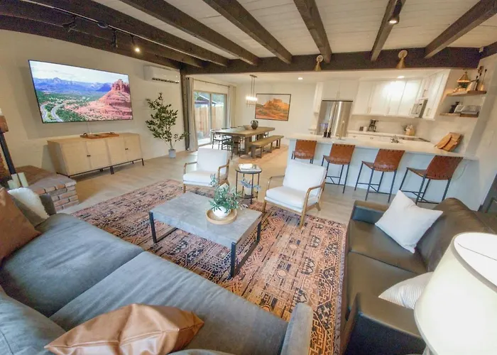 Oasis Luxe With Views Hot Tub And